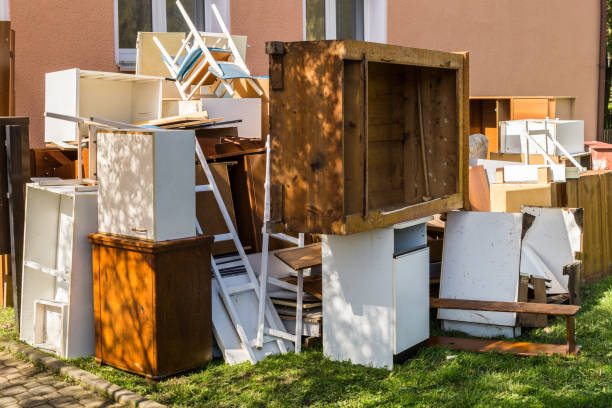 Best Garage Cleanout  in Derry, PA